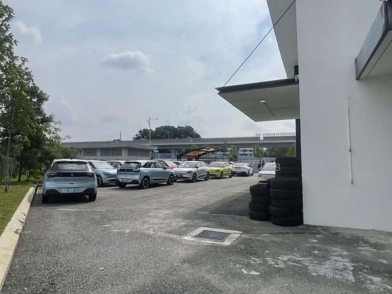 Kilang untuk Disewa di Kota Damansara (Selangor) - Nizam Shoib - Parking bays - PropertyGuru.com.my