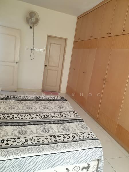 Kondominium untuk Disewa di Gold Coast Resort Condominium - Agnes Khoo - Bedroom - PropertyGuru.com.my