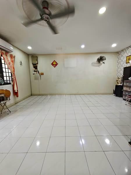 2-storey Terraced House for Sale in Taman Menglembu Impiana Adril (Menglembu) - Sam . - Living Room - PropertyGuru.com.my
