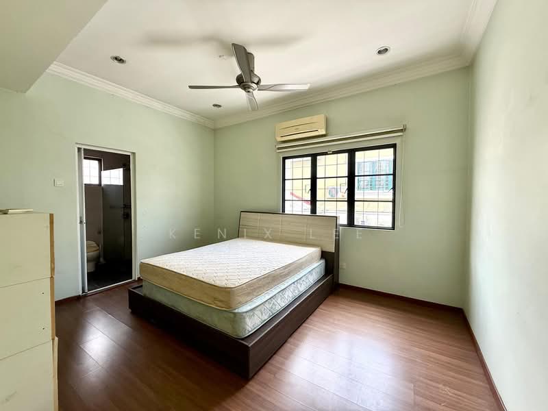 Rumah Teres 2-Tingkat untuk Dijual di Usj 11 (Subang Jaya) - Kenix Lee - Bedroom - PropertyGuru.com.my
