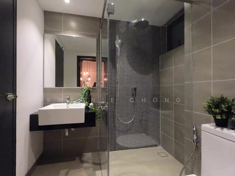 Pangsapuri untuk Dijual di V Residence Suites @ Sunway Velocity - Kweenie Chong - Bathroom - PropertyGuru.com.my