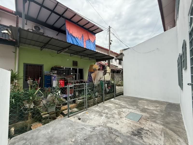 Rumah Teres 2-Tingkat untuk Dijual di Bandar Baru Kundang (Rawang) - Nicky Lai - Exterior - PropertyGuru.com.my
