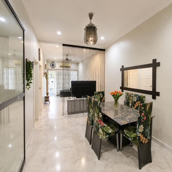 1-storey Terraced House for Sale in Taman Sungai Jelok (Kajang) - Kho Chng Guan - Dining Room - PropertyGuru.com.my