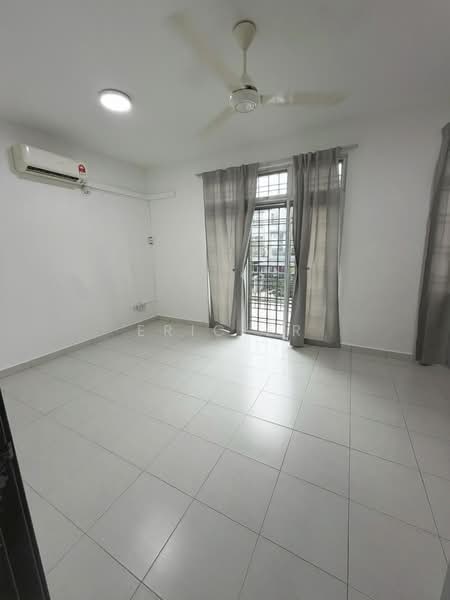 3-storey Terraced House for Sale in Taman Pulai Mutiara (Iskandar Puteri (Nusajaya)) - Eric Er - PropertyGuru.com.my