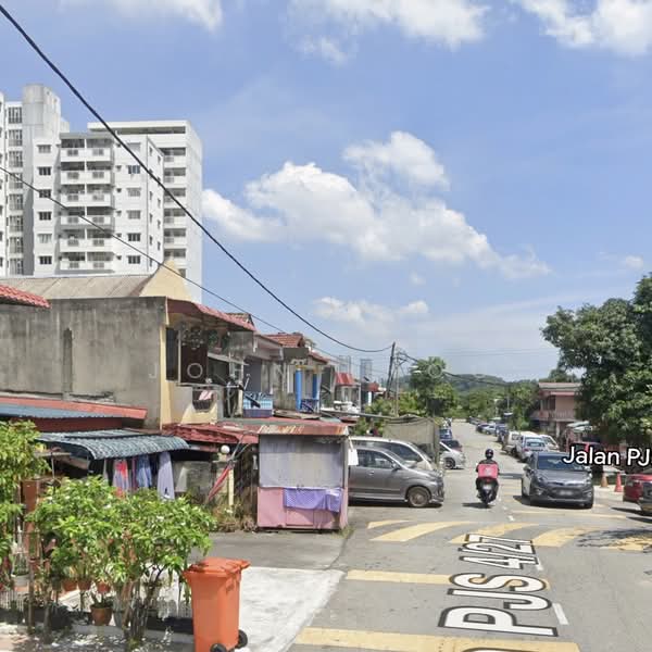 Rumah Teres 2 Tingkat untuk Dijual di Taman Medan (Petaling Jaya) - John Khoo - PropertyGuru.com.my