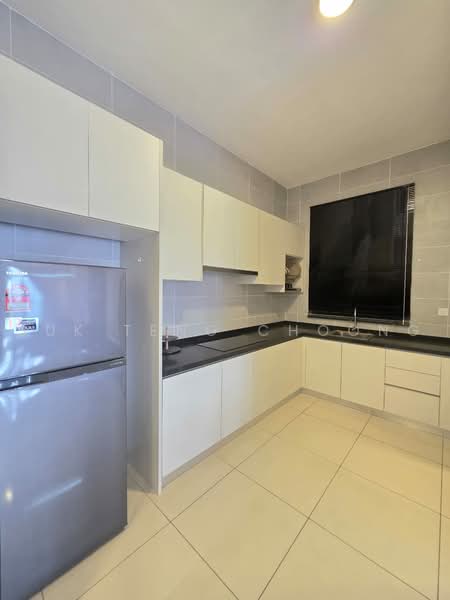 Servis Apartment untuk Disewa di Twin Tower Residence - Suk Teng Choong - Kitchen - PropertyGuru.com.my