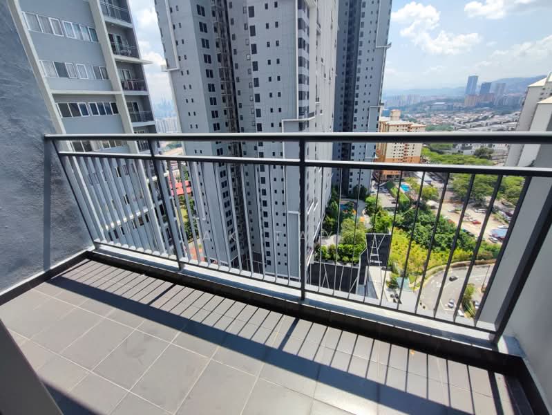 Kondominium untuk Disewa di D'Nuri Residence @ Desa Petaling - AK TAY - Balcony - PropertyGuru.com.my