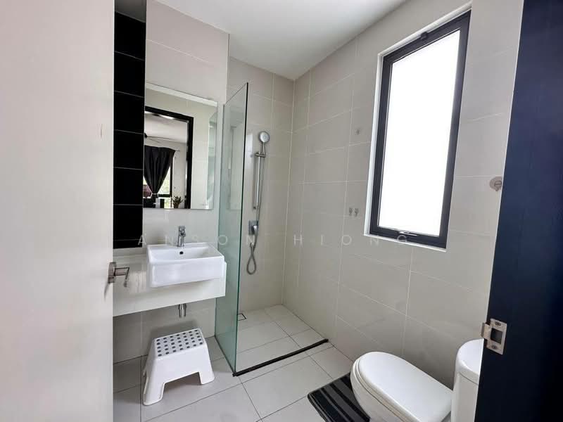 Rumah Berkembar untuk Dijual di Medini (Iskandar Puteri (Nusajaya)) - Anson Hiong - Bathroom - PropertyGuru.com.my