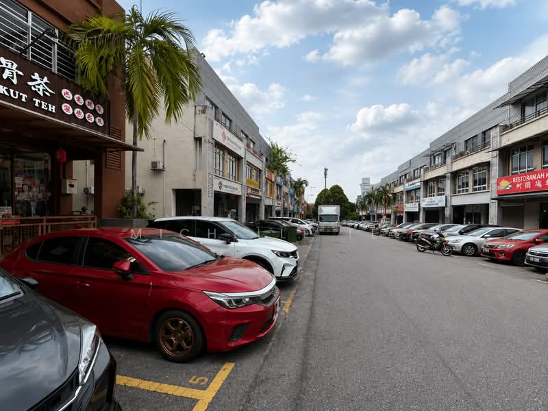 Shop / Office for Rent in Bandar Bukit Tinggi (Klang) - Michelle Tee - Exterior - PropertyGuru.com.my