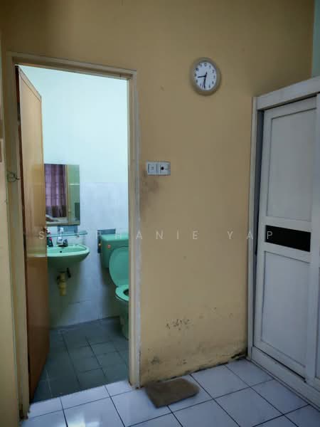 Rumah Berkembar untuk Dijual di Taman Mesra (Klang) - Stephanie Yap - Bathroom - PropertyGuru.com.my