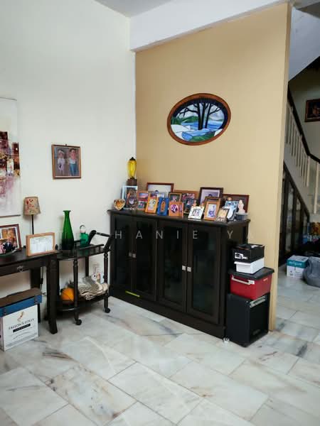 Rumah Berkembar untuk Dijual di Taman Mesra (Klang) - Stephanie Yap - Living Room - PropertyGuru.com.my