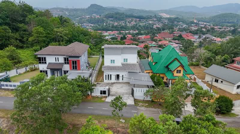 Bungalow for Sale in Sungai Merab (Dengkil) - Adzura Zamedin - Exterior - PropertyGuru.com.my