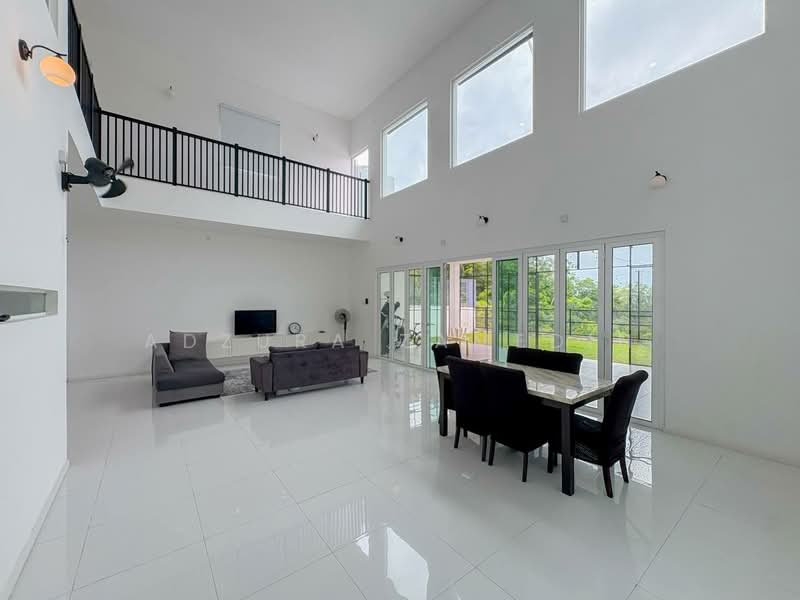 Bungalow for Sale in Sungai Merab (Dengkil) - Adzura Zamedin - Living Room - PropertyGuru.com.my