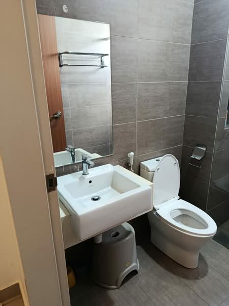 Servis Apartment untuk Disewa di Citizen @ Old Klang Road - Jinson Lai - Bathroom - PropertyGuru.com.my
