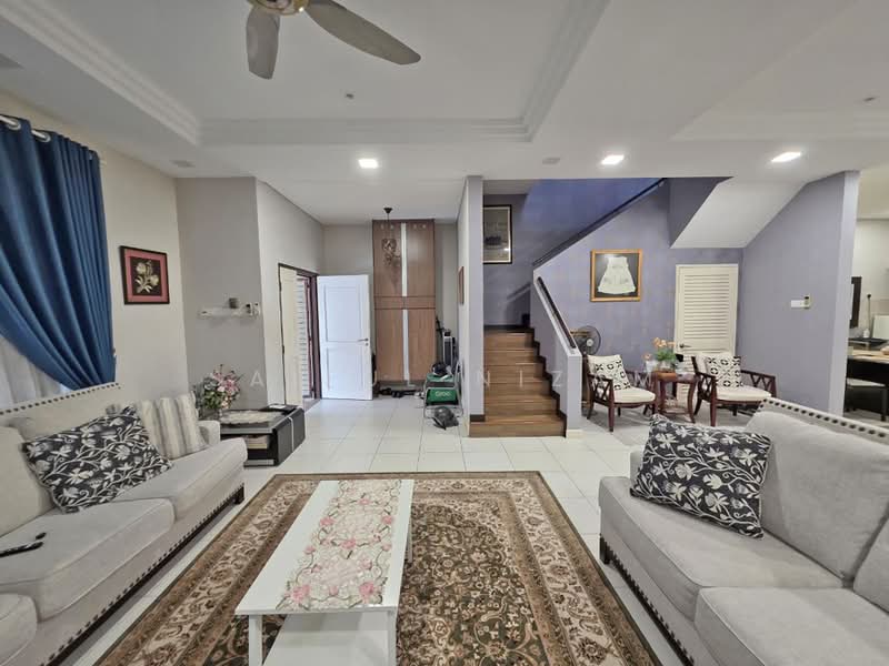 Rumah Berkembar untuk Dijual di Bangi (Selangor) - Saiful Nizam - Living Room - PropertyGuru.com.my
