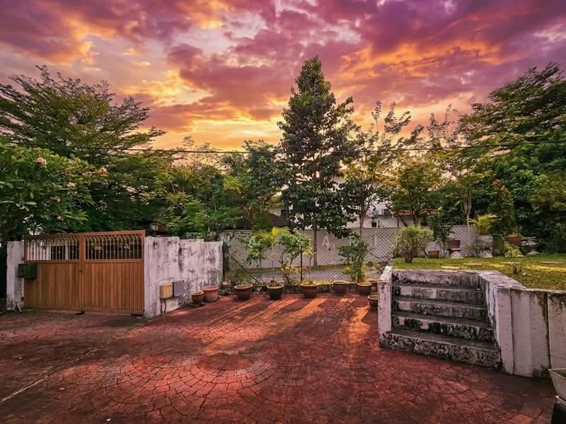 Rumah Banglo untuk Dijual di Seksyen 16 (Petaling Jaya) - Reena Sarif - PropertyGuru.com.my