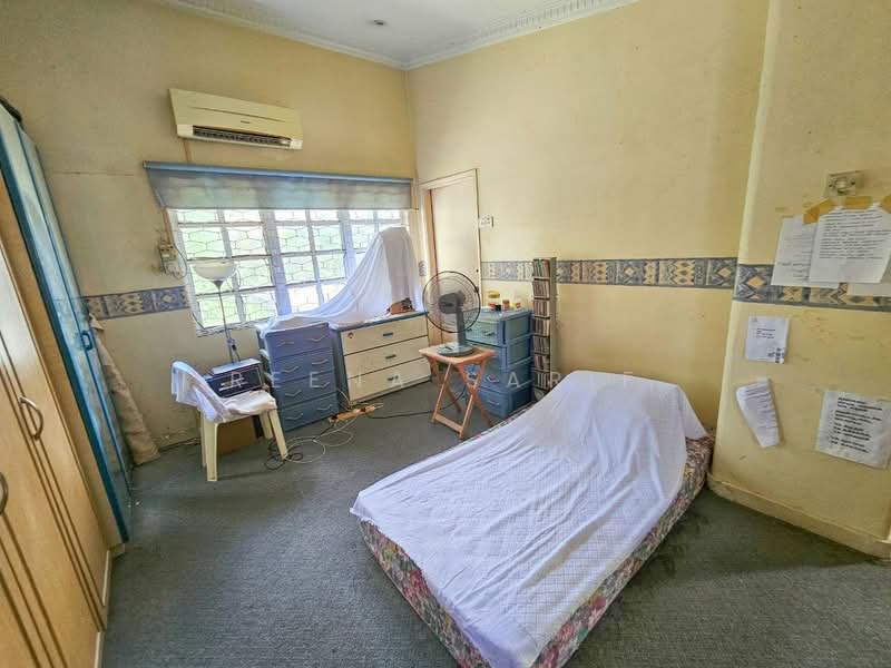 Rumah Banglo untuk Dijual di Seksyen 16 (Petaling Jaya) - Reena Sarif - PropertyGuru.com.my