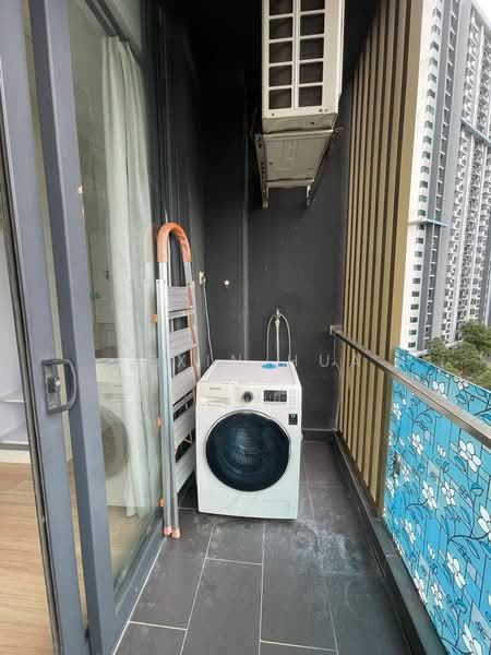 Service Residence for Sale at Cube 8 Teens - Kexin Hua - Balcony - PropertyGuru.com.my