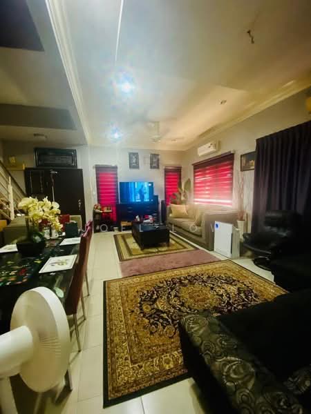 Rumah Kluster untuk Disewa di Sunway Alam Suria (Shah Alam) - Joel Low - Living Room - PropertyGuru.com.my