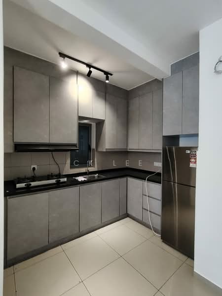 Servis Apartment untuk Disewa di Seasons Garden Residences - CK Lee - Kitchen - PropertyGuru.com.my