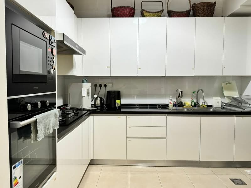 Kondominium untuk Dijual di Riana Green East - Yanny Siow - Kitchen - PropertyGuru.com.my