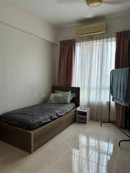 Kondominium untuk Dijual di Riana Green East - Yanny Siow - Bedroom - PropertyGuru.com.my