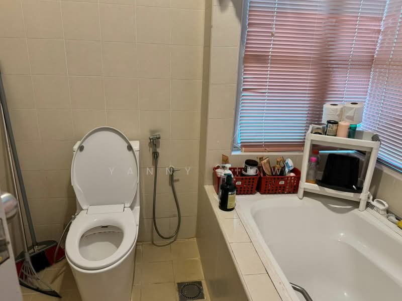 Kondominium untuk Dijual di Riana Green East - Yanny Siow - Bathroom - PropertyGuru.com.my