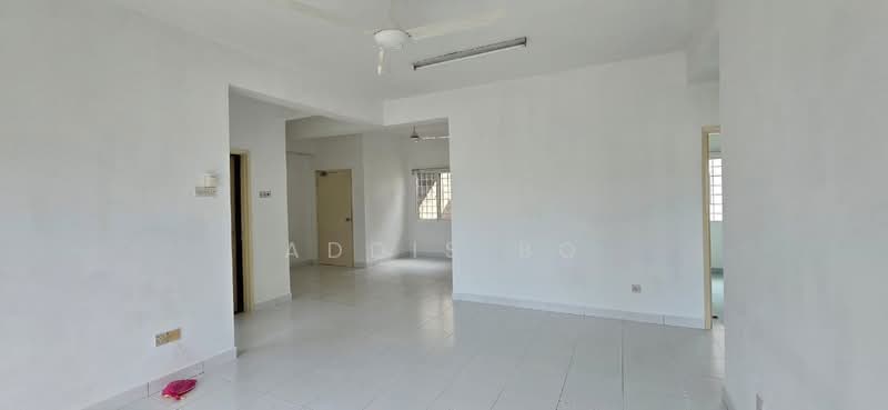 Kondominium untuk Dijual di Midah Ria Condominium - Addis Bo - Living Room - PropertyGuru.com.my