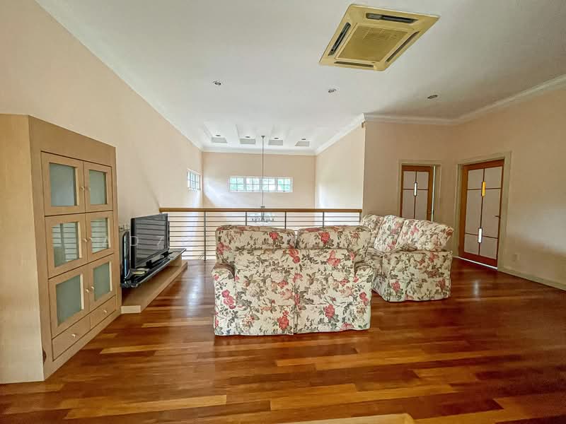 Bungalow for Sale in Perdana Lakeview East (Cyberjaya) - Adzura Zamedin - Living Room - PropertyGuru.com.my