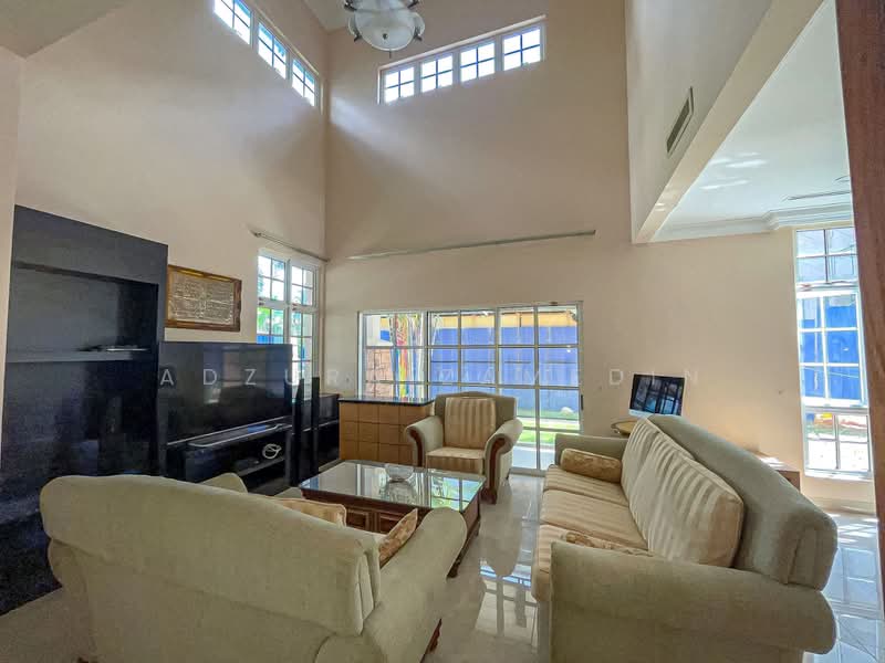 Bungalow for Sale in Perdana Lakeview East (Cyberjaya) - Adzura Zamedin - Living Room - PropertyGuru.com.my