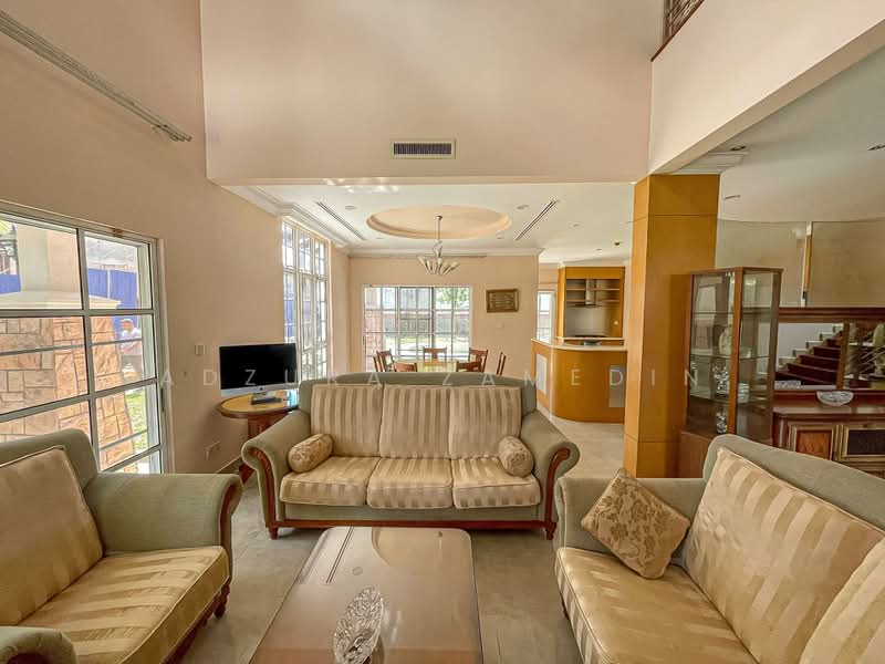 Bungalow for Sale in Perdana Lakeview East (Cyberjaya) - Adzura Zamedin - Living Room - PropertyGuru.com.my
