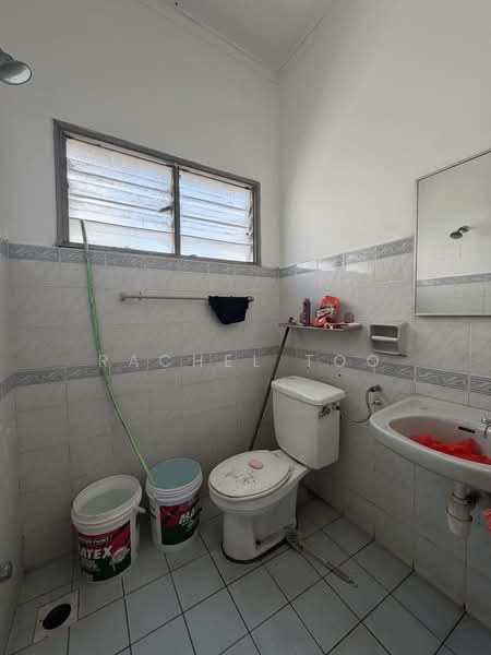 Rumah Teres 2-Tingkat untuk Dijual di Usj 11 (Subang Jaya) - Rachel Too - Bathroom - PropertyGuru.com.my