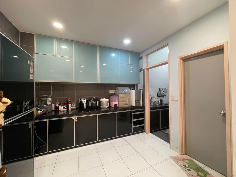 Rumah Teres 2 Tingkat untuk Dijual di Taman Setia Indah (Tebrau) - Sharon Ng - Kitchen - PropertyGuru.com.my