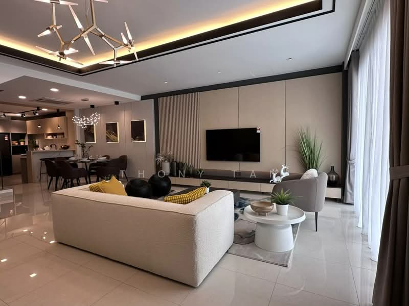 Rumah Teres 3 Tingkat untuk Dijual di Setia Alam (Selangor) - Thony Tan - Living Room - PropertyGuru.com.my