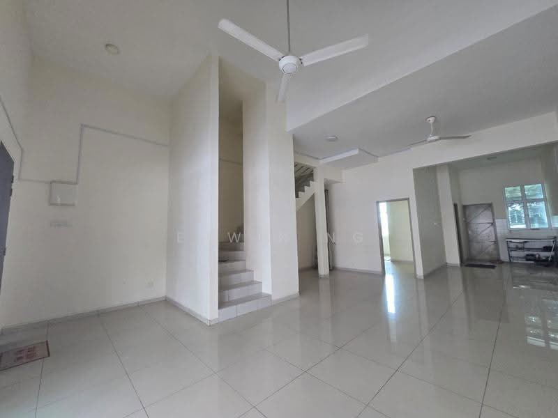 Rumah Teres 2-Tingkat untuk Dijual di Alma (Bukit Mertajam) - Edwin Ng - Living Room - PropertyGuru.com.my