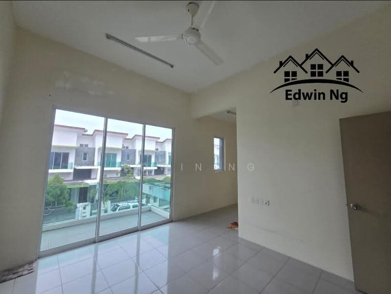 Rumah Teres 2-Tingkat untuk Dijual di Alma (Bukit Mertajam) - Edwin Ng - Living Room - PropertyGuru.com.my