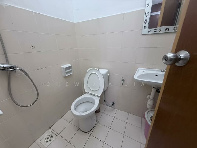 Rumah Teres 2 Tingkat untuk Dijual di Tebrau (Johor) - Chew Jia Jia - Bathroom - PropertyGuru.com.my
