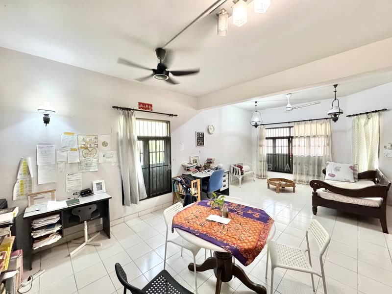 2-storey Terraced House for Sale in Seksyen 5 (Kota Damansara) - Ahmad Faizal Basri - Living Room - PropertyGuru.com.my