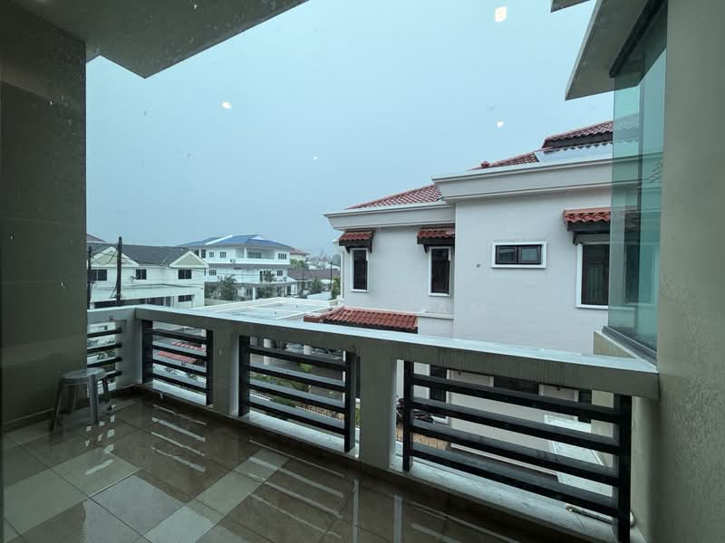 Rumah Banglo untuk Dijual di Pulau Tikus (Penang) - Lewis Kam - Balcony - PropertyGuru.com.my