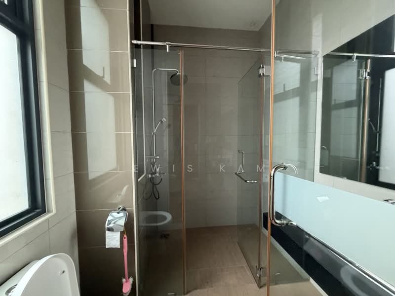 Rumah Banglo untuk Dijual di Pulau Tikus (Penang) - Lewis Kam - Bathroom - PropertyGuru.com.my
