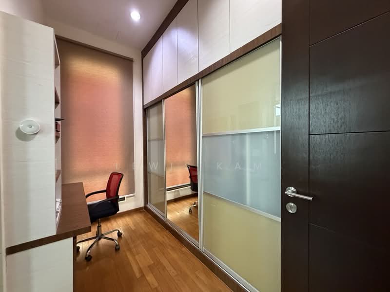 Rumah Banglo untuk Dijual di Pulau Tikus (Penang) - Lewis Kam - Study - PropertyGuru.com.my