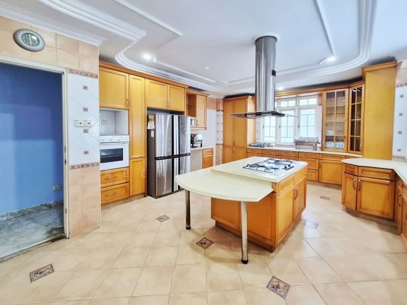 Rumah Banglo untuk Dijual di Taman Tun Dr Ismail (Kuala Lumpur) - Reena Sarif - Kitchen - PropertyGuru.com.my
