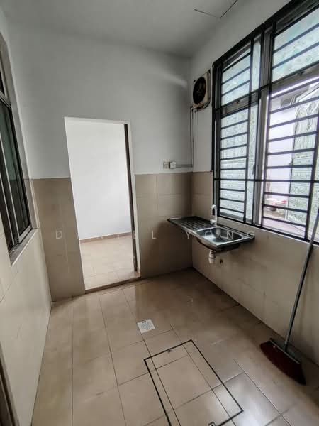 2-storey Terraced House for Sale in Nusa Sentral (Iskandar Puteri (Nusajaya)) - Daniel Yong - Kitchen - PropertyGuru.com.my