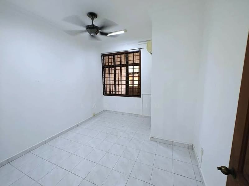 2-storey Terraced House for Sale in Taman Molek (Johor Bahru) - Karl Lim - Interior - PropertyGuru.com.my