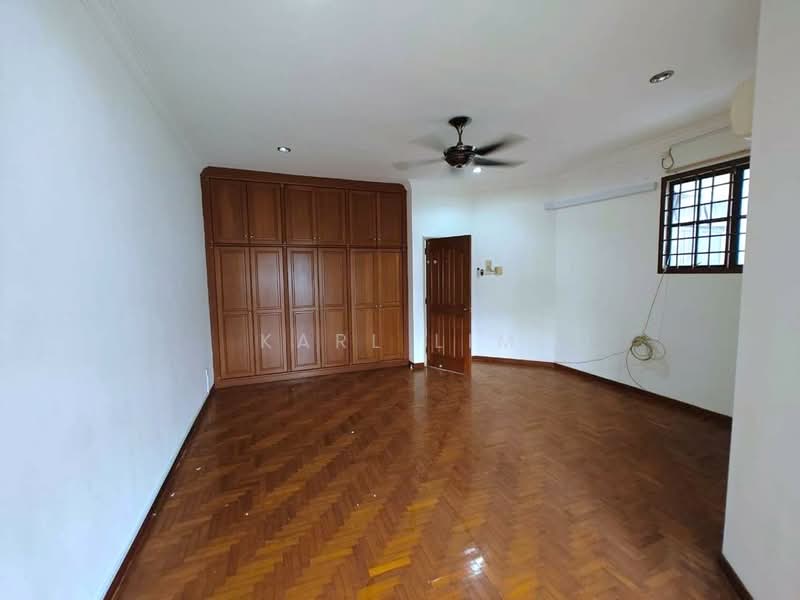2-storey Terraced House for Sale in Taman Molek (Johor Bahru) - Karl Lim - Bedroom - PropertyGuru.com.my
