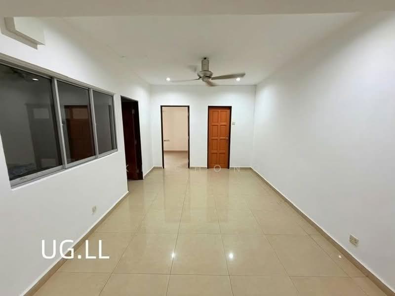 2.5-storey Terraced House for Sale in Bandar Bukit Tinggi (Klang) - KH Chong - Living Room - PropertyGuru.com.my