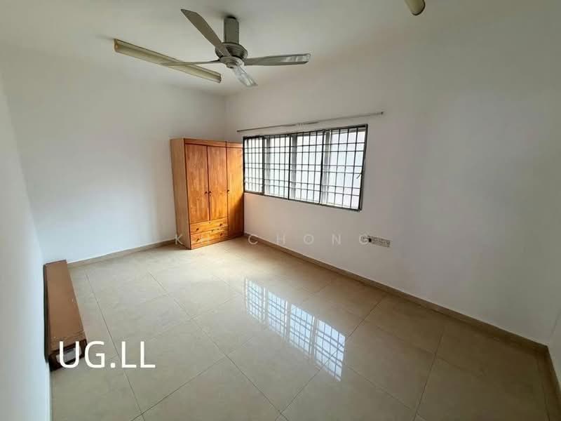 2.5-storey Terraced House for Sale in Bandar Bukit Tinggi (Klang) - KH Chong - Bedroom - PropertyGuru.com.my