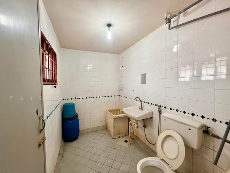 Rumah Teres 2 Tingkat untuk Dijual di Bangi (Selangor) - Zairul Asrah Zulkefli - Bathroom - PropertyGuru.com.my