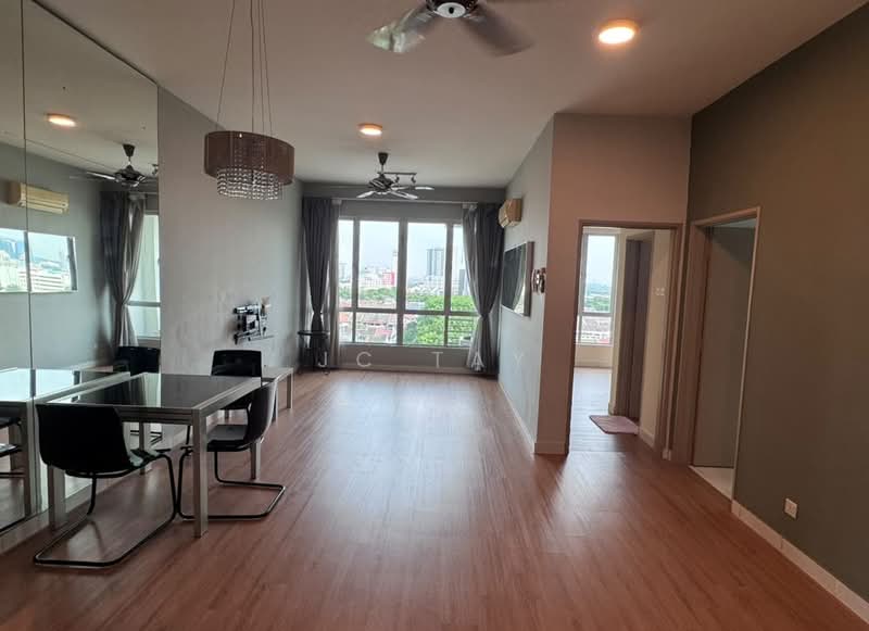 Servis Apartment untuk Dijual di Serviced Residence @ Casa Tiara - JC Tay - Living Room - PropertyGuru.com.my