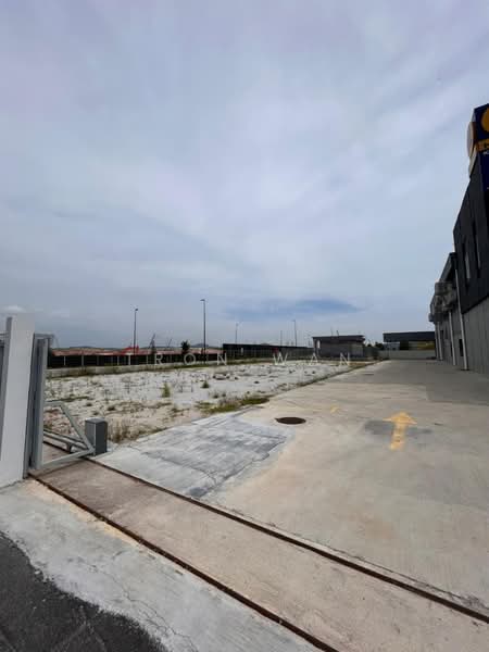 Gudang untuk Disewa di Eco Business Park V (Puncak Alam) - Tron Wan - Exterior - PropertyGuru.com.my